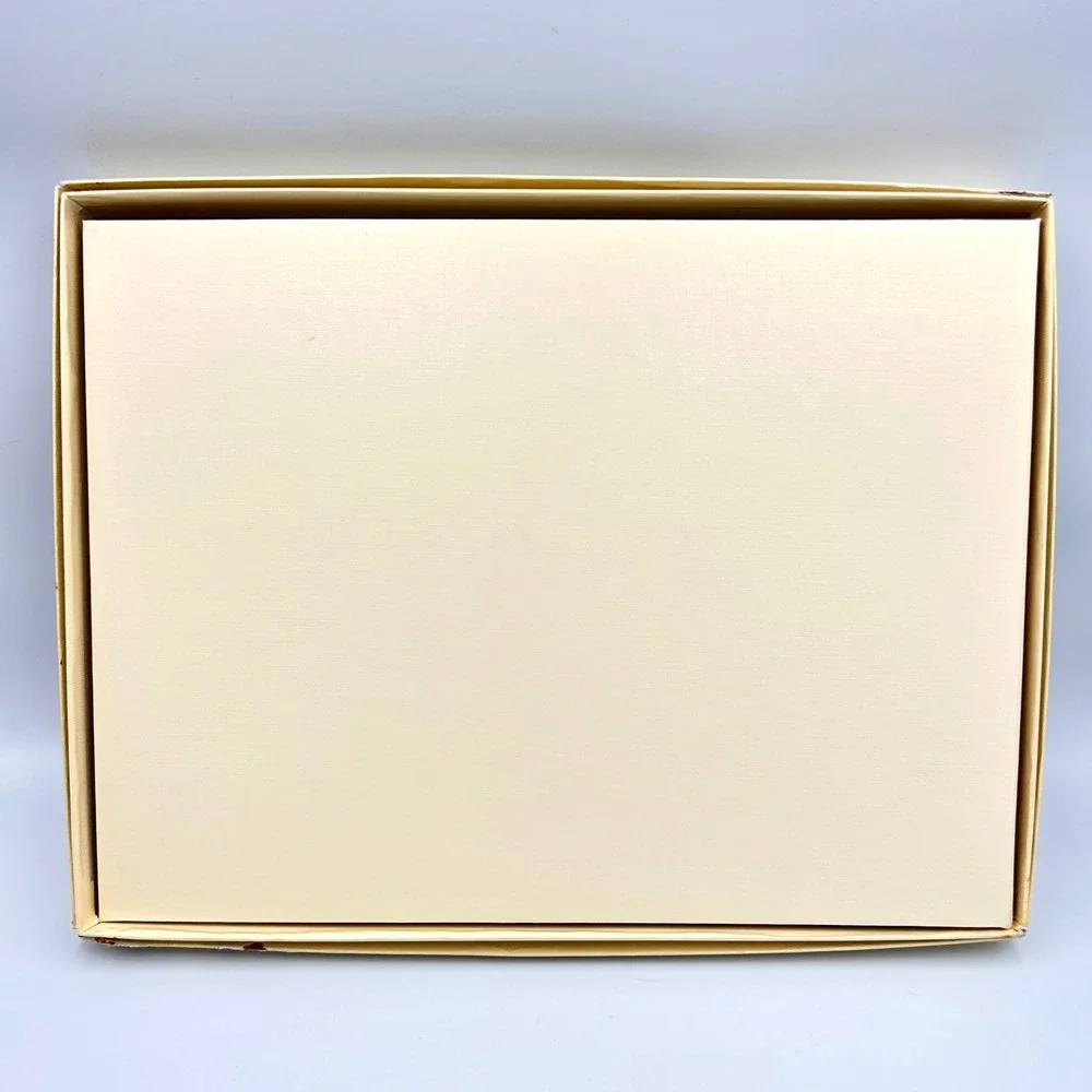Vintage Hallmark Holiday Memories Magnetic Photo Album w/ Box Memory Mount New